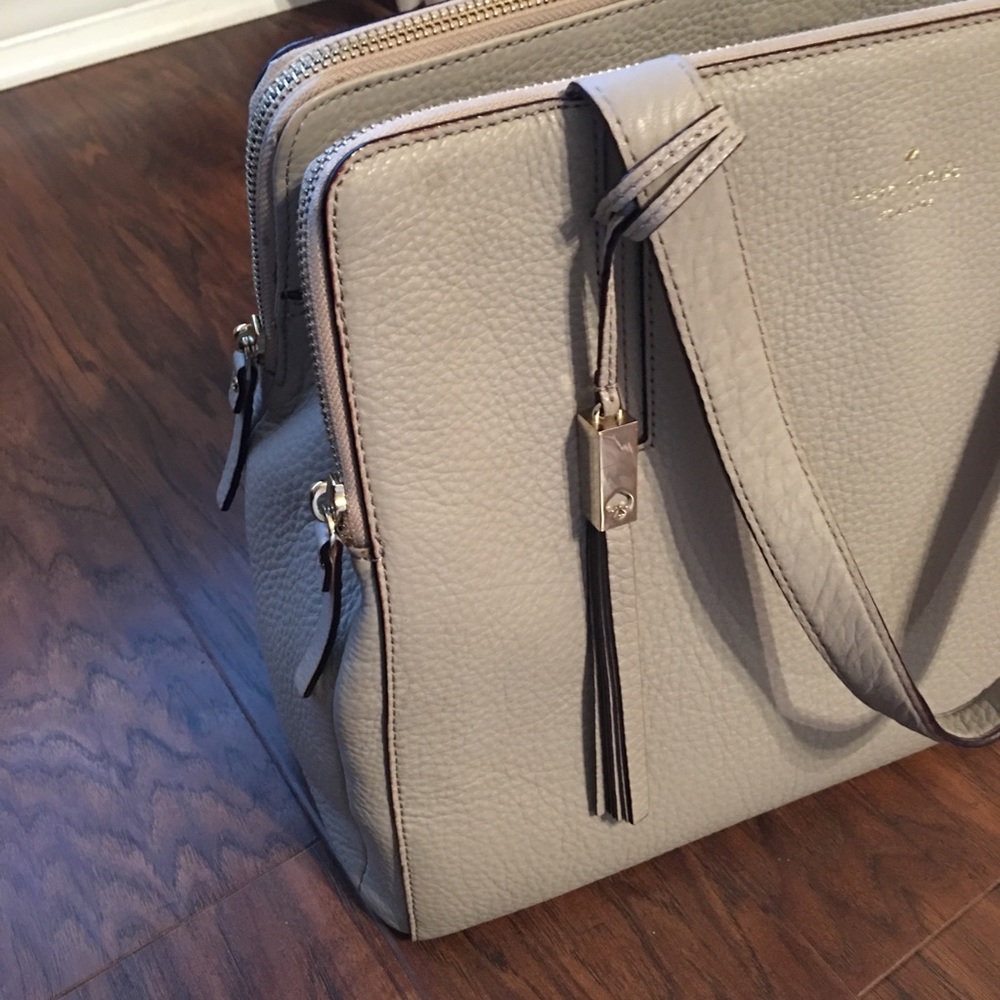 🎉FLASH SALE 🎉 on this leather Kate Spade Bag - Picture 4 of 6